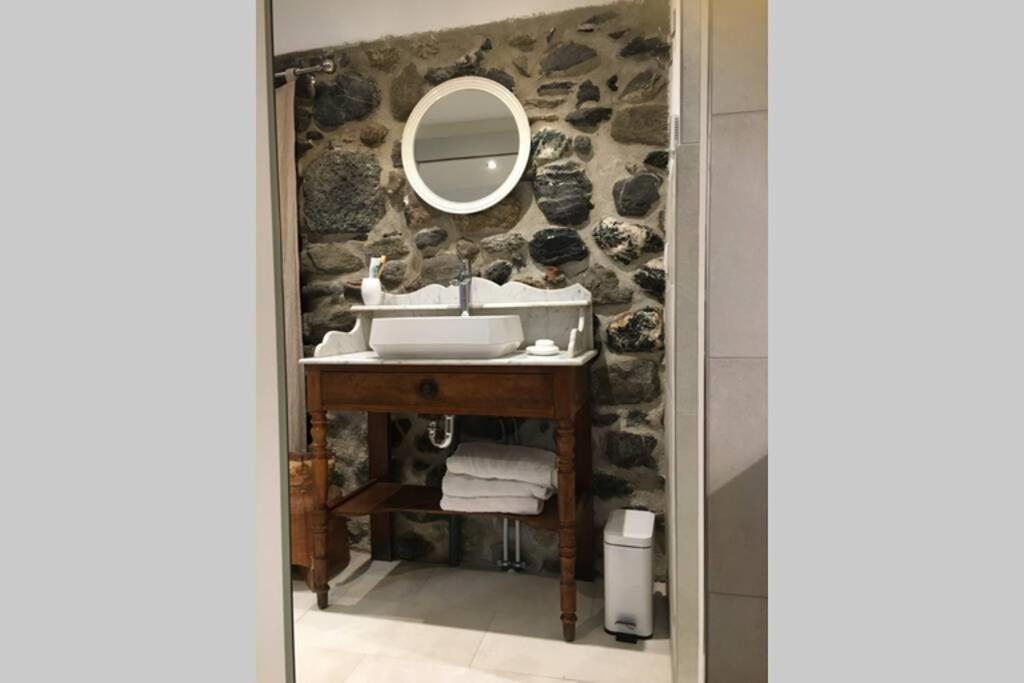 La Maison Laugier Charme, Confort, Authenticite Saint-Étienne-de-Tinée Eksteriør bilde